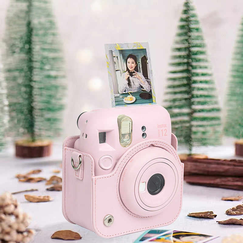 チェキケース  instax mini 12用 カメラケース mini12 チェキ カバー Fujifilm チェキ ケース 新モデル 全面保護 傷つけ防止 携帯便利 ショルダーストラップ付き PUレザー